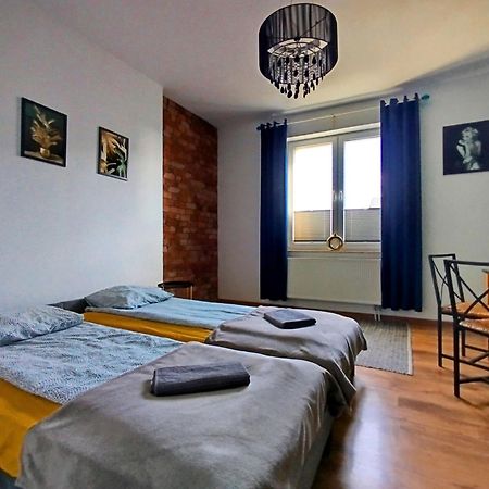 Apartament Z Ogrodem W Sercu Torunia Exteriör bild